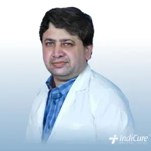 Dr. Akshay Shah, medical oncologist and bone marrow transplant specialist in Mumbai.
